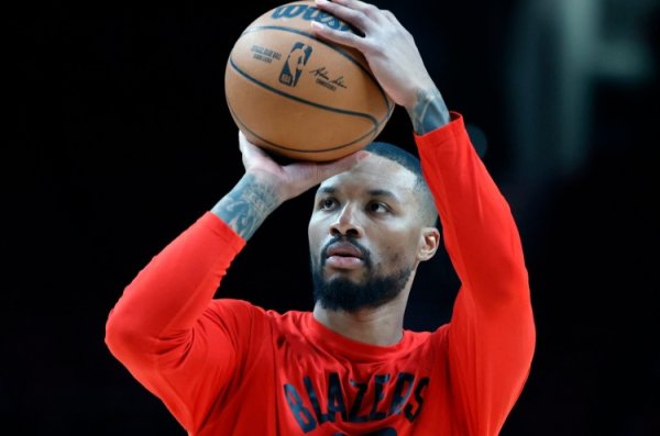 Lillard: Hãy chủ động bắn nhữn