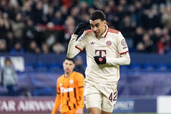 Phóng viên: Davis và Hiroyuki Ito dự kiến ​​sẽ trở lại vào tháng 12, nhưng Musiala sẽ cần từ 4 đến 8 tuần.